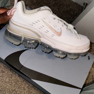 Brand New Nike Air VaporMax 360